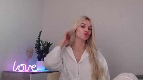 EMMA online show from 6, 1, 2025