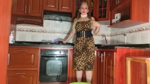 Snapshot of missescarleth chatting on 20, 9, 2025 Escarlet online show from 20, 9, 2025