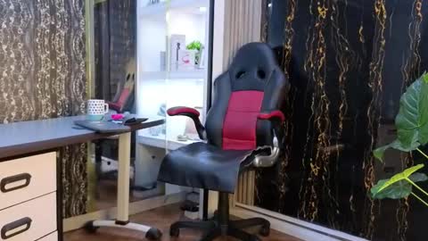 Snapshot of missescarleth chatting on 30, 9, 2025 Escarlet online show from 30, 9, 2025