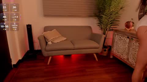 Julieta Arboleda   but i like call me esme online show from 8, 2, 2025