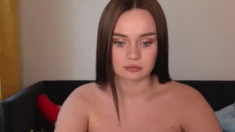 Snapshot of missevax_ chatting on 5, 4, 2026 Eva online show from 5, 4, 2026