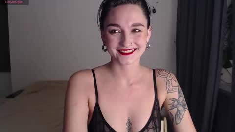 missfiti online show from 15, 11, 2025