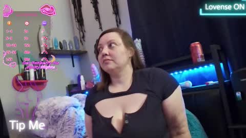 Snapshot of missfoxe12 chatting on 30, 11, 2025 missfoxe12 online show from 30, 11, 2025