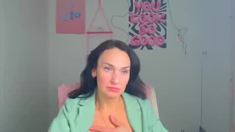 Snapshot of misskristyyy chatting on 1, 4, 2026 Christina online show from 1, 4, 2026