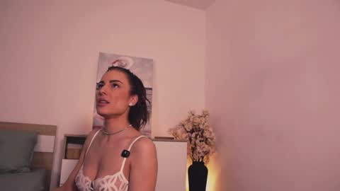 Snapshot of misslullu chatting on 14, 11, 2025 Lullu online show from 14, 11, 2025