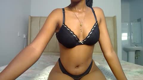 Snapshot of misslunah1 chatting on 24, 3, 2026 lunah online show from 24, 3, 2026