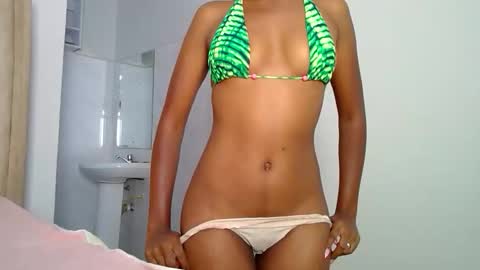 Snapshot of misslunah1 chatting on 7, 4, 2026 lunah online show from 7, 4, 2026