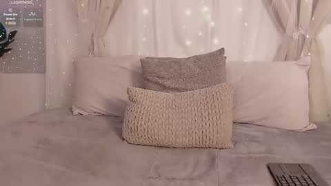 Snapshot of missmeegan_ chatting on 28, 7, 2026 Alejandra online show from 28, 7, 2026