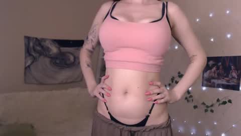 Snapshot of missmelons_ chatting on 16, 4, 2026 Li online show from 16, 4, 2026