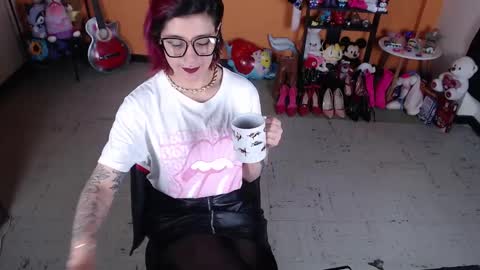 Miss Mia online show from 7, 1, 2025