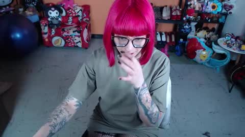 Miss Mia online show from 27, 11, 2025