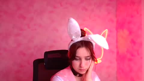 Snapshot of missmiamiss chatting on 22, 11, 2025 Mia online show from 22, 11, 2025