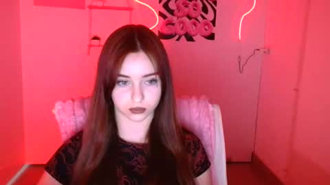 Snapshot of missmiamiss chatting on 24, 11, 2025 Mia online show from 24, 11, 2025