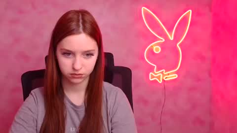 Snapshot of missmiamiss chatting on 2, 12, 2025 Mia online show from 2, 12, 2025