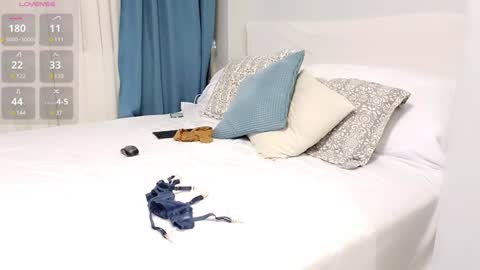 Mia online show from 30, 12, 2024