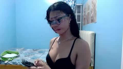 Snapshot of missminervaa chatting on 18, 4, 2026 missminervaa online show from 18, 4, 2026