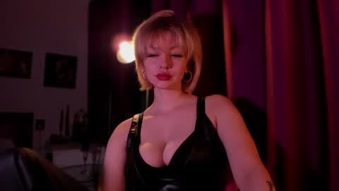 Snapshot of missmirandagd chatting on 9, 12, 2024 online show from 9, 12, 2024