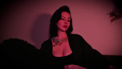 Snapshot of missmirandagd chatting on 17, 11, 2025 online show from 17, 11, 2025