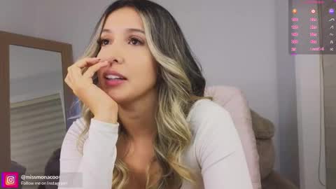 Snapshot of missmonaco chatting on 31, 10, 2025 Emma Rivera online show from 31, 10, 2025