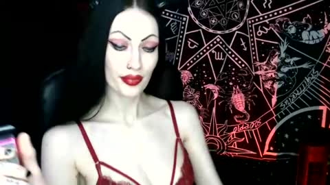 Snapshot of missmoondoll chatting on 23, 10, 2025 MissMoonDoll online show from 23, 10, 2025