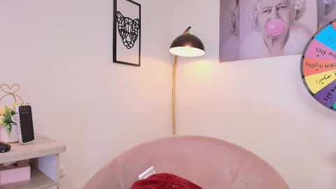 Snapshot of missniley chatting on 8, 3, 2026 Niley online show from 8, 3, 2026