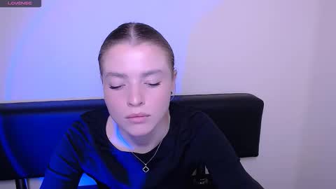 Olivia online show from 28, 10, 2025