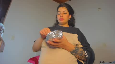 Snapshot of misspaulag chatting on 6, 2, 2025 misspaulag online show from 6, 2, 2025