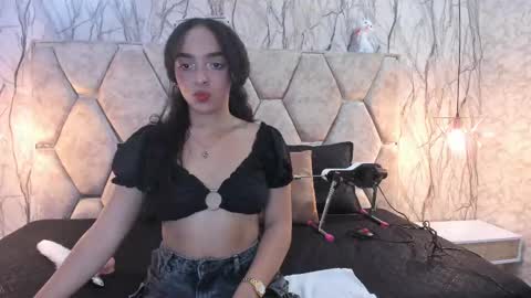 Sara  online show from 5, 1, 2025