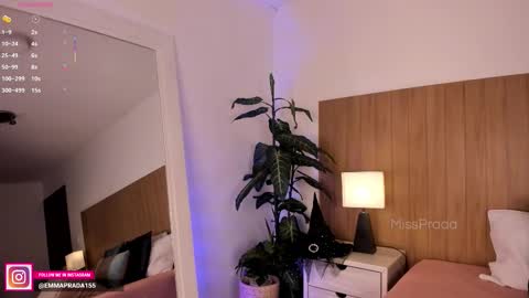 Emma Prada online show from 27, 10, 2025