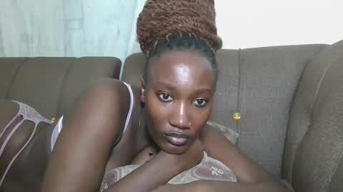 pretty gal online show from 11, 9, 2025