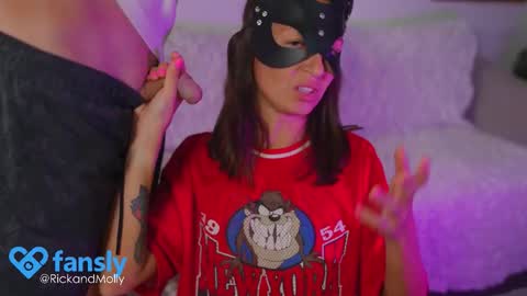 Snapshot of missri134022 chatting on 28, 11, 2025 Molly and Rick online show from 28, 11, 2025