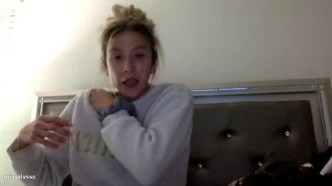 Snapshot of misss_alyssaaa chatting on 27, 5, 2026 Alyssa online show from 27, 5, 2026