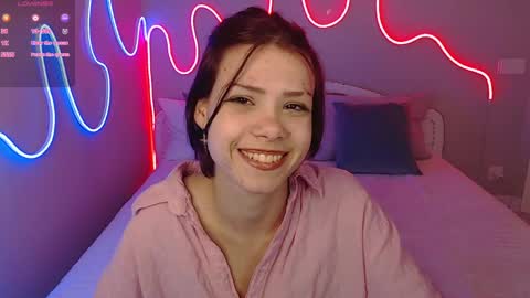 Snapshot of misssfoxyy chatting on 7, 4, 2026 Miss Mila online show from 7, 4, 2026