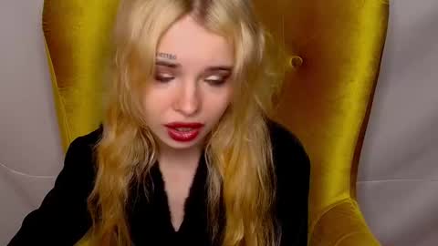 Misss Lola Angel online show from 21, 10, 2025