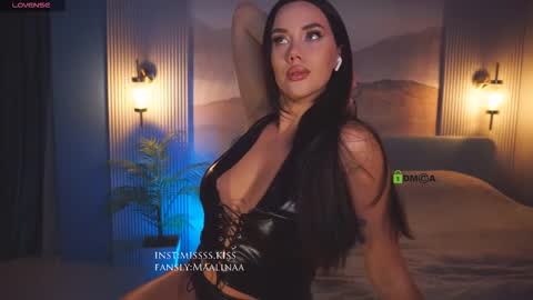 Snapshot of missss_kiss chatting on 15, 10, 2025 Missss kiss online show from 15, 10, 2025