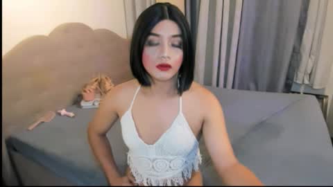 K Y R I E  online show from 13, 10, 2025