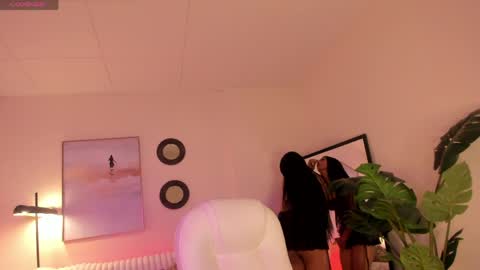 Snapshot of missvaleriaa chatting on 6, 5, 2026 Valeria Davila online show from 6, 5, 2026