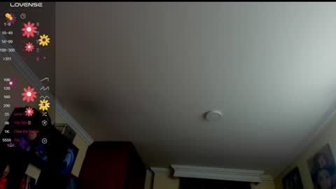 Snapshot of missvalery1 chatting on 13, 6, 2026 missvalery1 online show from 13, 6, 2026
