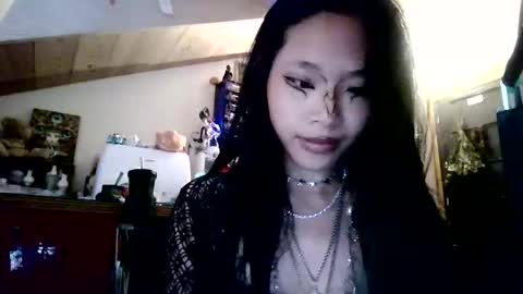 Snapshot of missversatile chatting on 27, 4, 2026 Miss Versatile online show from 27, 4, 2026