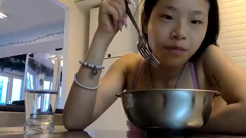Miss Versatile online show from 29, 5, 2026