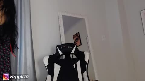 missvirggii online show from 6, 11, 2025