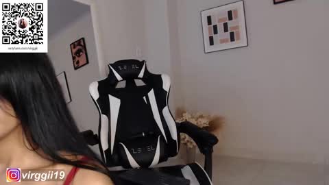 missvirggii online show from 18, 12, 2025