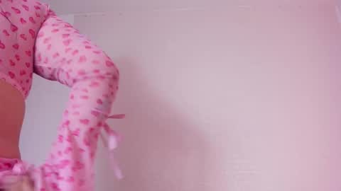 Pau OFmissweetpeach online show from 24, 11, 2025