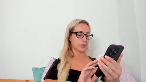Snapshot of missy_matrix chatting on 15, 6, 2026 Missy matrix online show from 15, 6, 2026