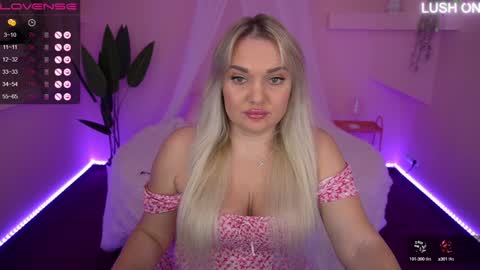 Snapshot of missyymartinezz chatting on 9, 12, 2024 Amely online show from 9, 12, 2024
