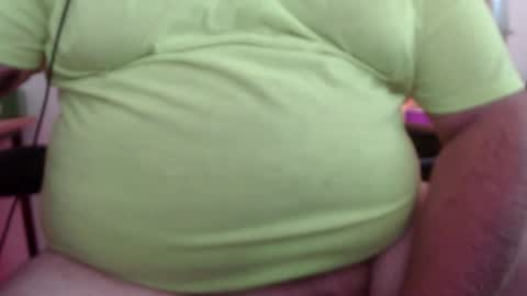 Snapshot of mister935 chatting on 22, 4, 2026 mister935 online show from 22, 4, 2026