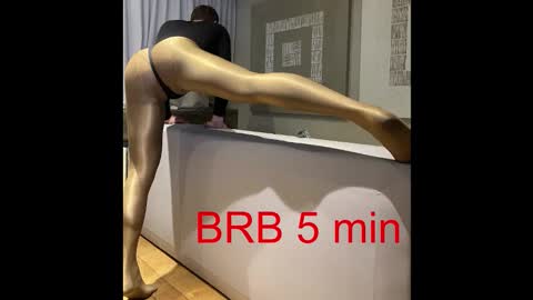Snapshot of misterbobbyxx chatting on 30, 9, 2025 misterbobbyxx online show from 30, 9, 2025