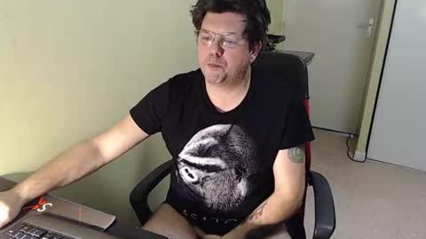 Snapshot of mistercoeur1 chatting on 9, 1, 2026 mistercoeur online show from 9, 1, 2026