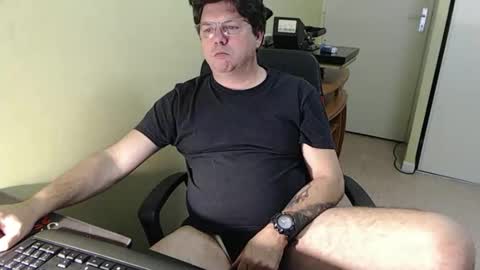 Snapshot of mistercoeur1 chatting on 13, 1, 2026 mistercoeur online show from 13, 1, 2026