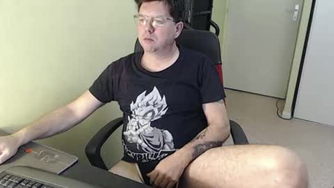 Snapshot of mistercoeur1 chatting on 7, 2, 2026 mistercoeur online show from 7, 2, 2026